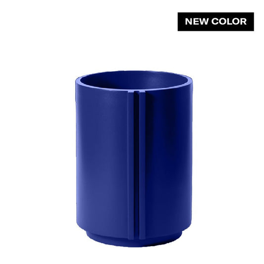 The cylinder small blue